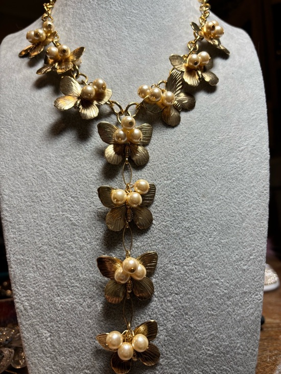 Yochi Jewelry - Yochi Gold Floral Pearl Cascade Necklace